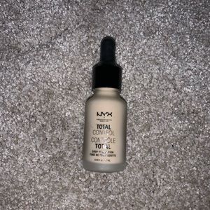 BYX TOTAL CONTROL DROP FOUNDATION (NUDE)